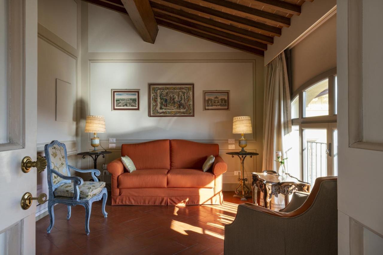 Torre A Cona Wine Estate Hotel San Donato in Collina Екстериор снимка